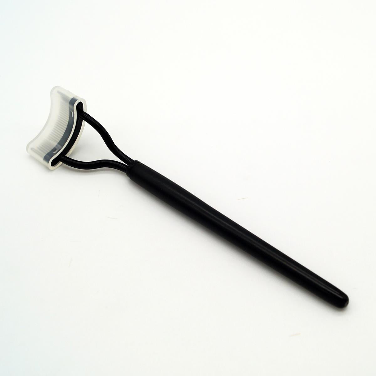Curved lash comb