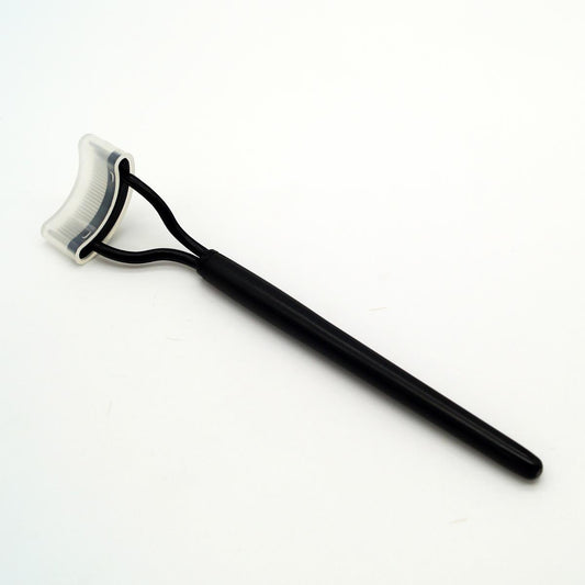 Curved lash comb